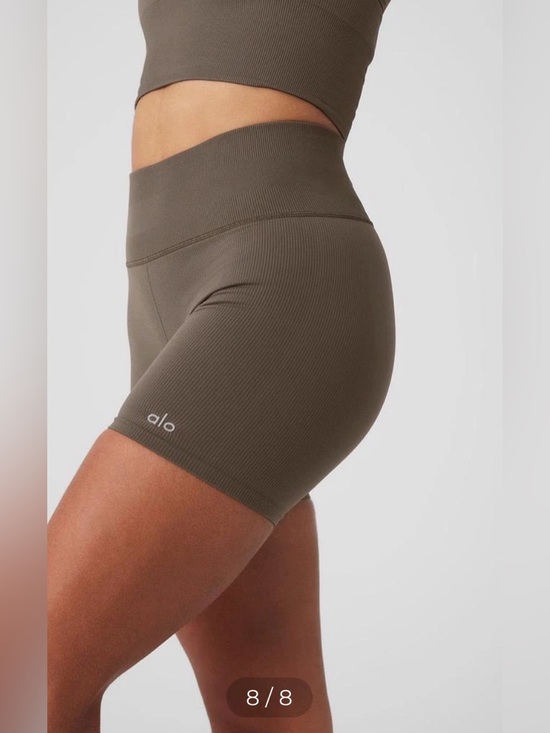 ALO Yoga Pants - ALO Yoga 5" Seamless Ribbed Favorite Short, XS NWOT